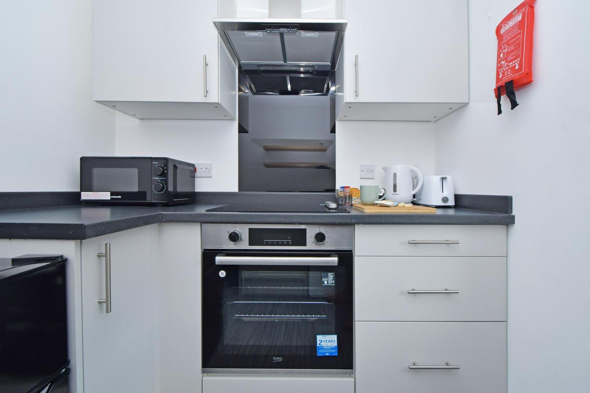 Sapphire Apartments By Yourstays - Luxury 2 Bedroom Apartments In Crewe Eksteriør billede