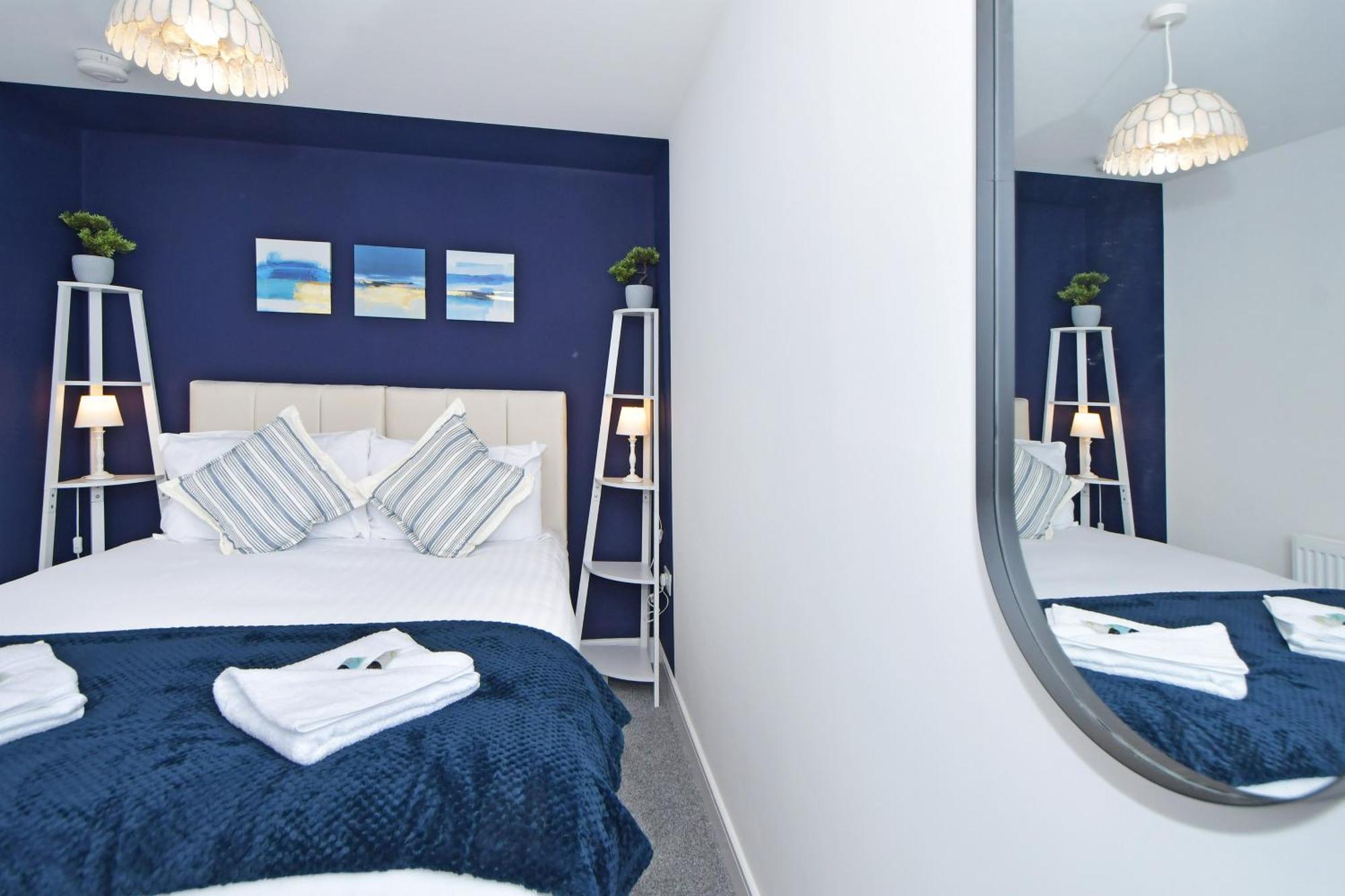 Sapphire Apartments By Yourstays - Luxury 2 Bedroom Apartments In Crewe Eksteriør billede