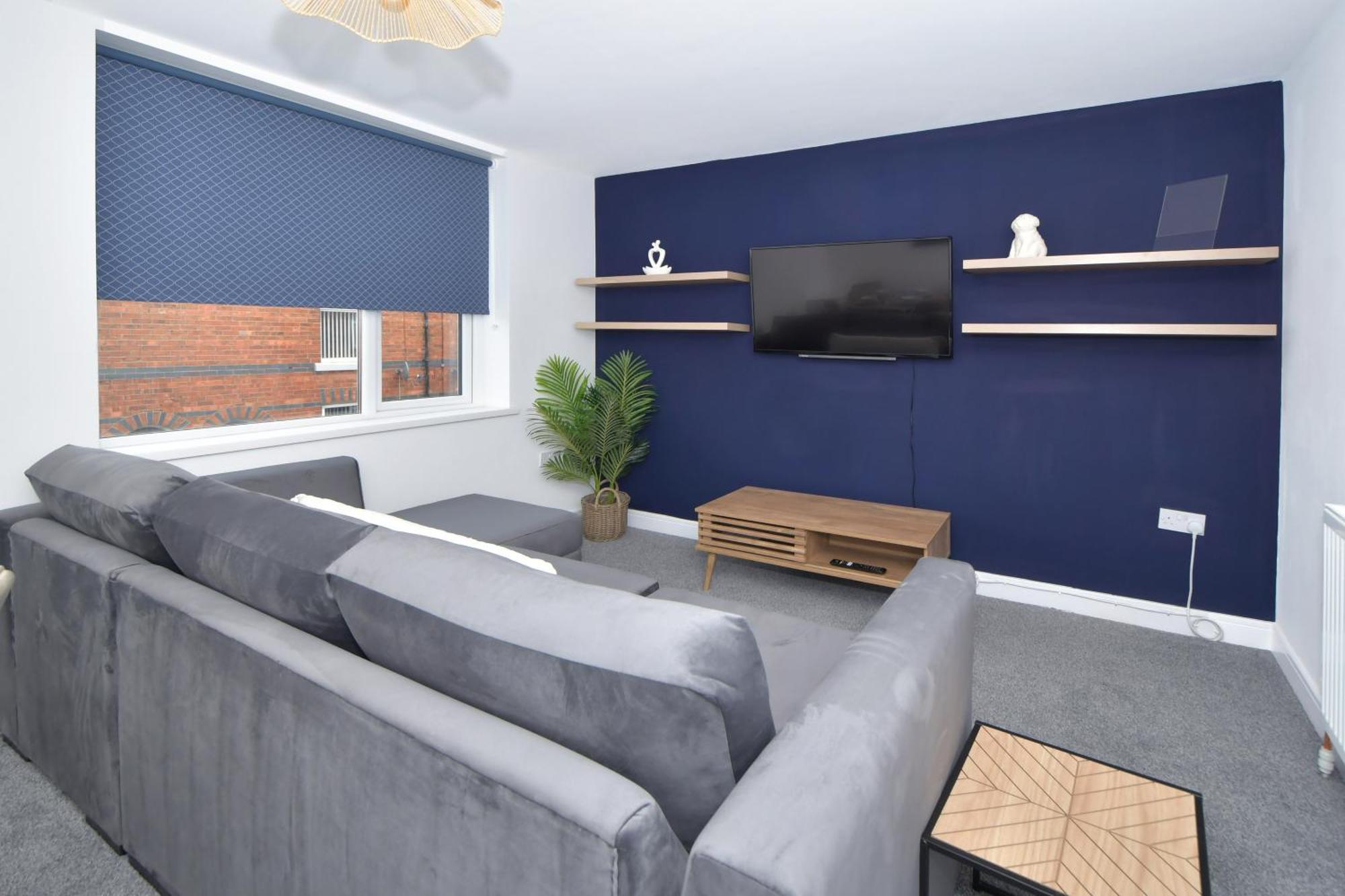 Sapphire Apartments By Yourstays - Luxury 2 Bedroom Apartments In Crewe Eksteriør billede