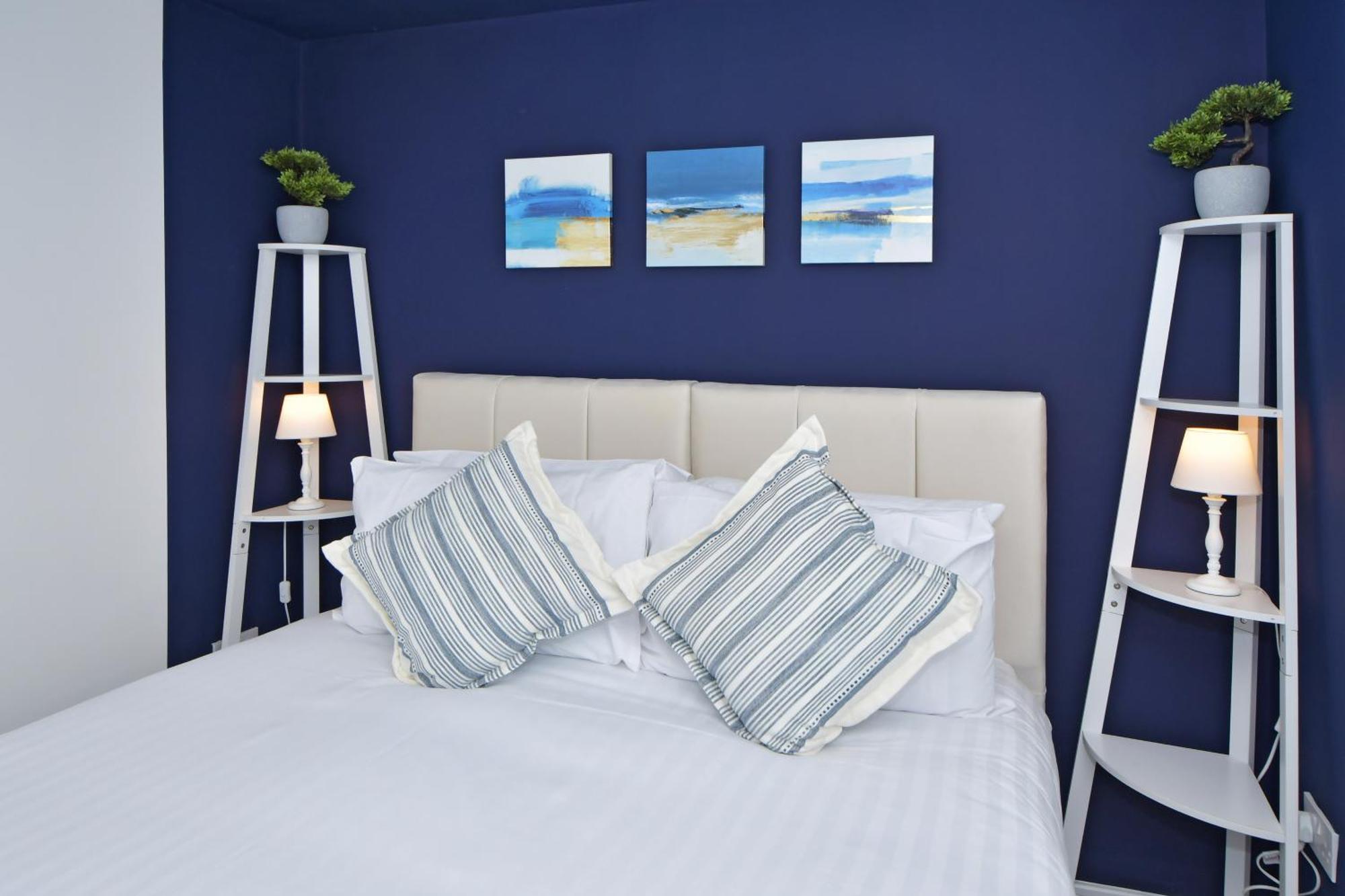 Sapphire Apartments By Yourstays - Luxury 2 Bedroom Apartments In Crewe Eksteriør billede