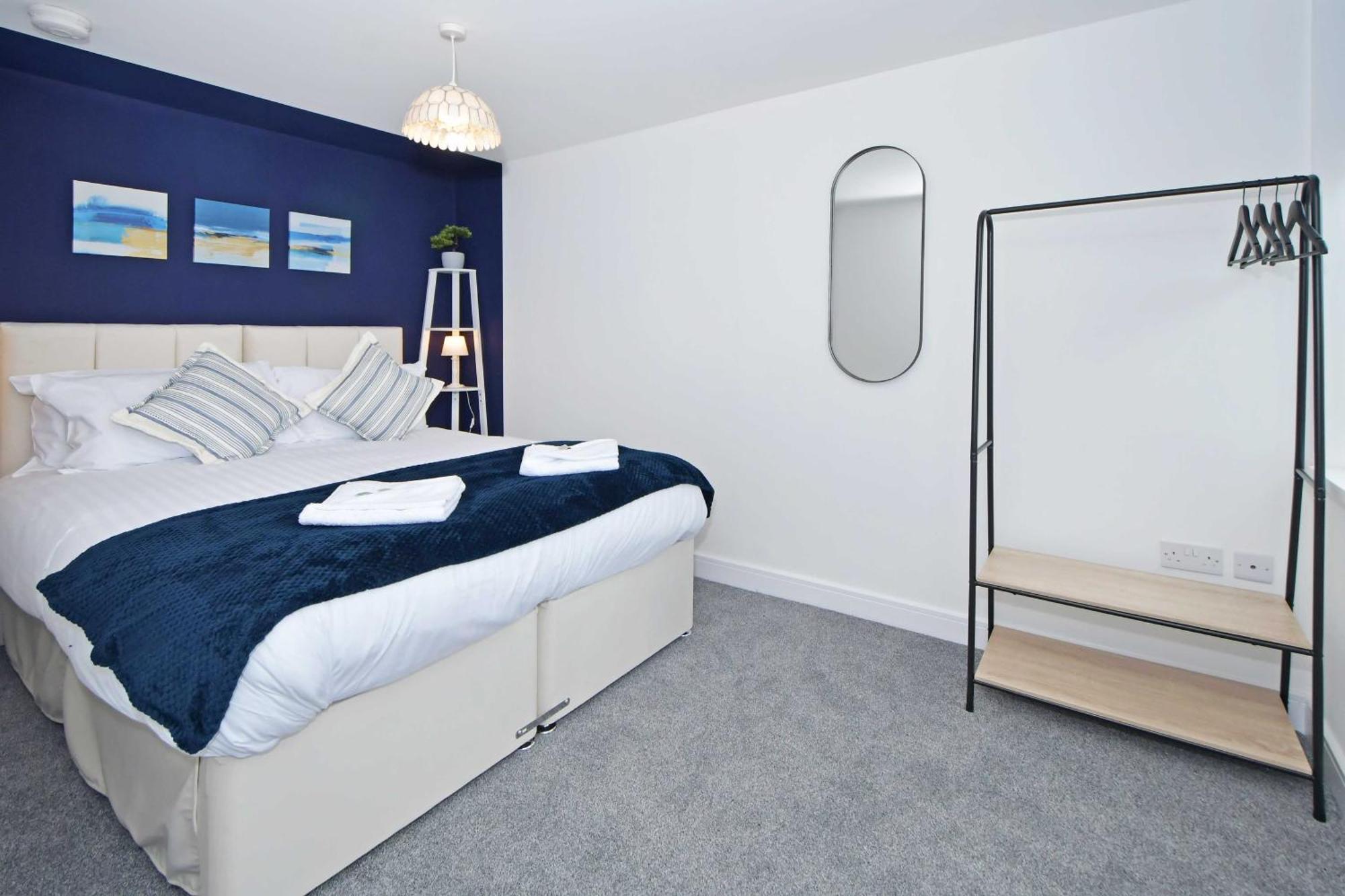 Sapphire Apartments By Yourstays - Luxury 2 Bedroom Apartments In Crewe Eksteriør billede